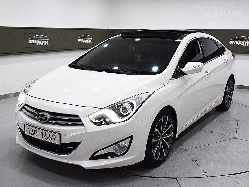 HYUNDAI I40 Saloon 2.0 GDI