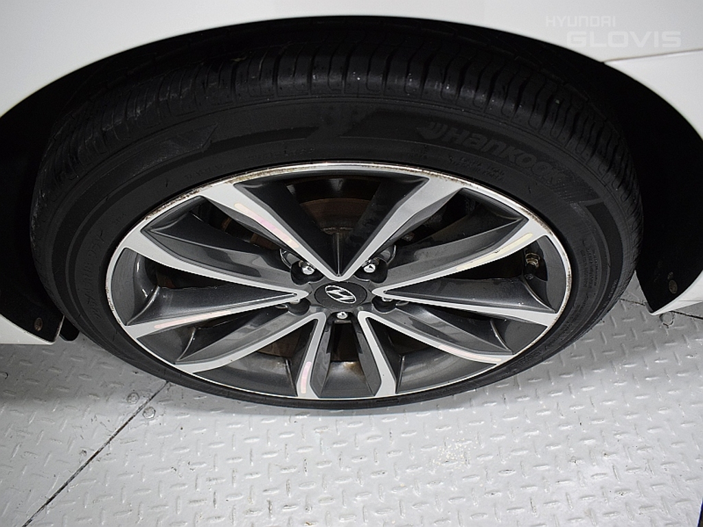 HYUNDAI I40 Saloon 2.0 GDI