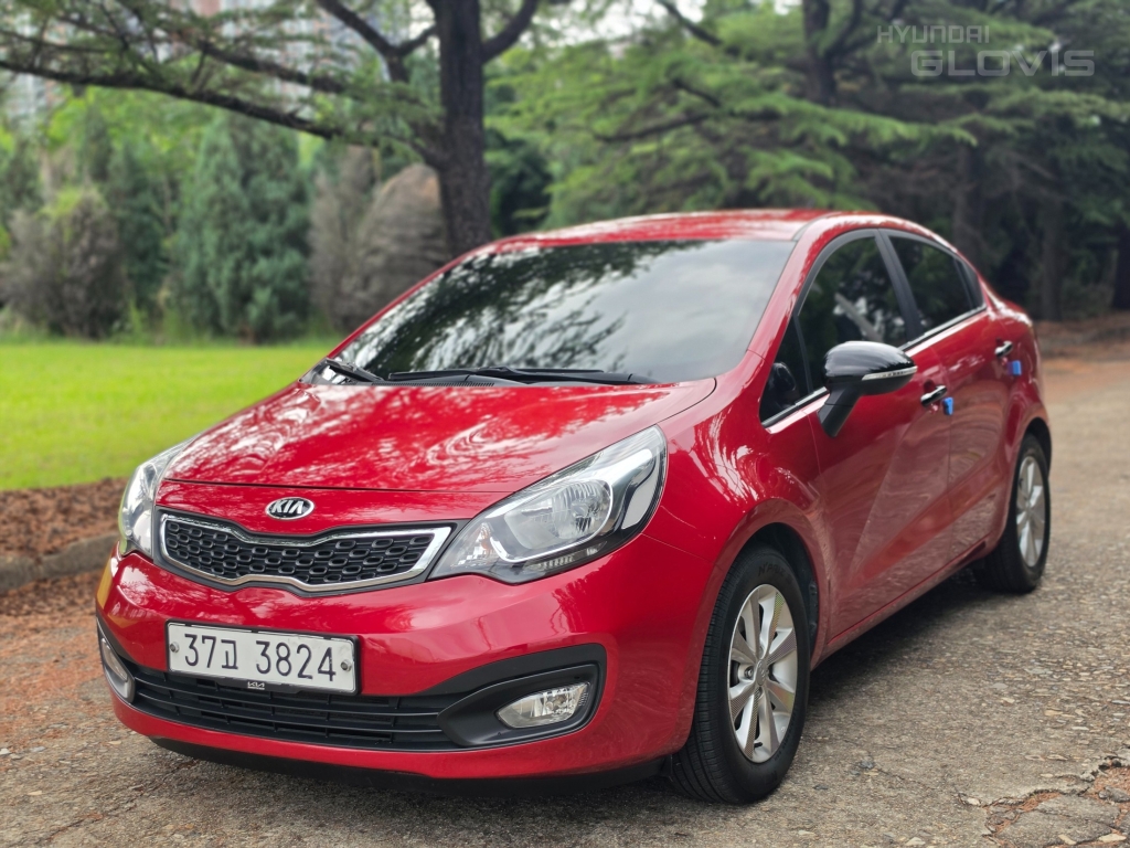 KIA All New Pride 4Door 1.4 MPI