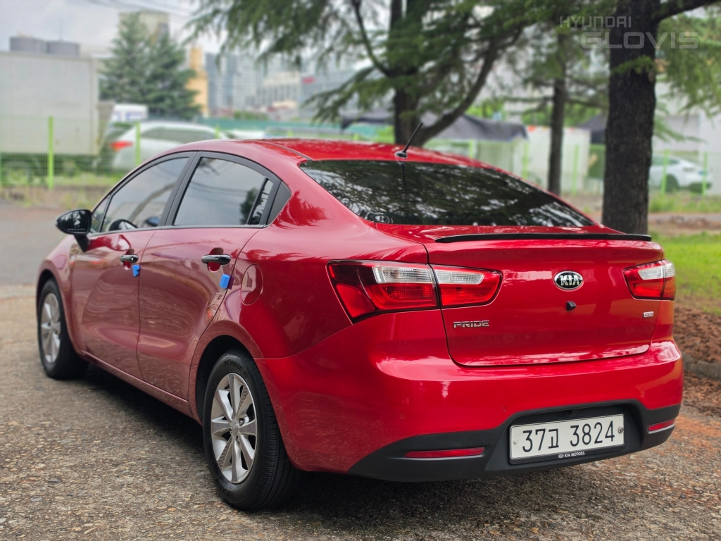 KIA All New Pride 4Door 1.4 MPI
