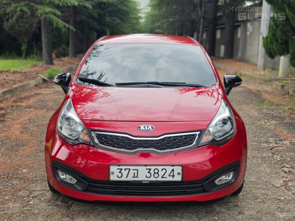 KIA All New Pride 4Door 1.4 MPI