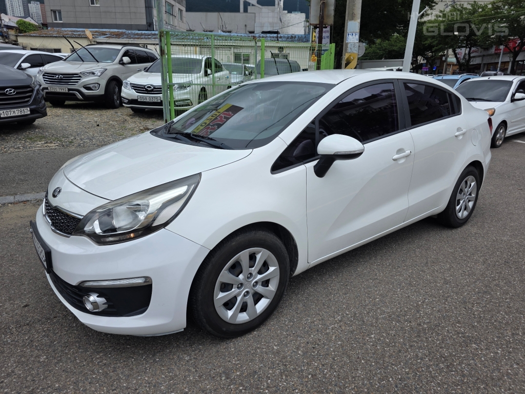 KIA The New Pride 4Door 1.4 MPI