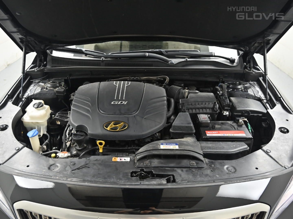 HYUNDAI Aslan G300