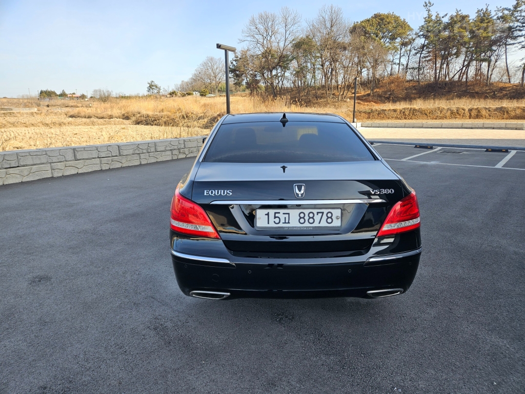 HYUNDAI Ecuus (New Model) VS380