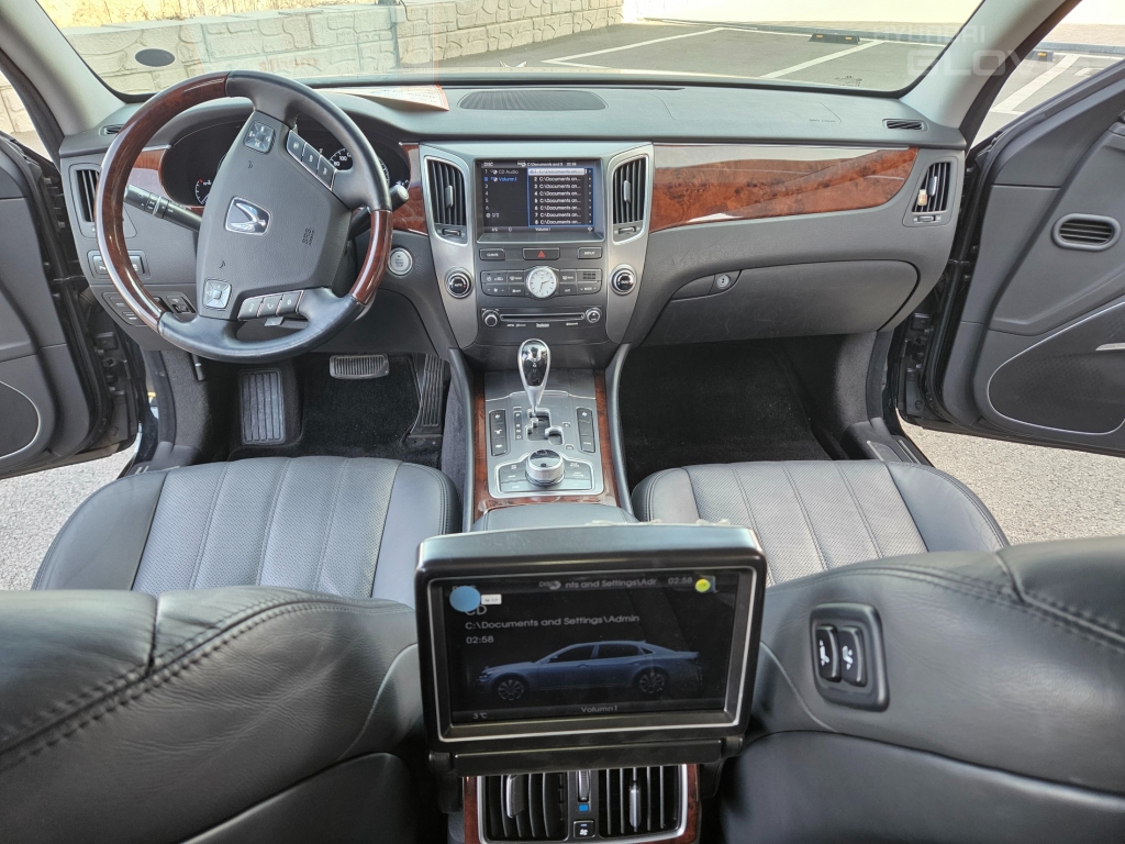 HYUNDAI Ecuus (New Model) VS380