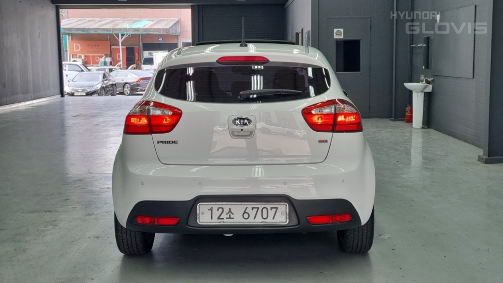 KIA All New Pride 5Door 1.6 GDI