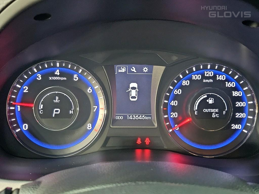 HYUNDAI The New I40 Saloon 2.0 GDI
