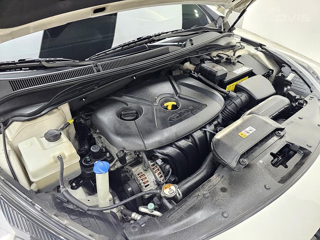 HYUNDAI The New I40 Saloon 2.0 GDI