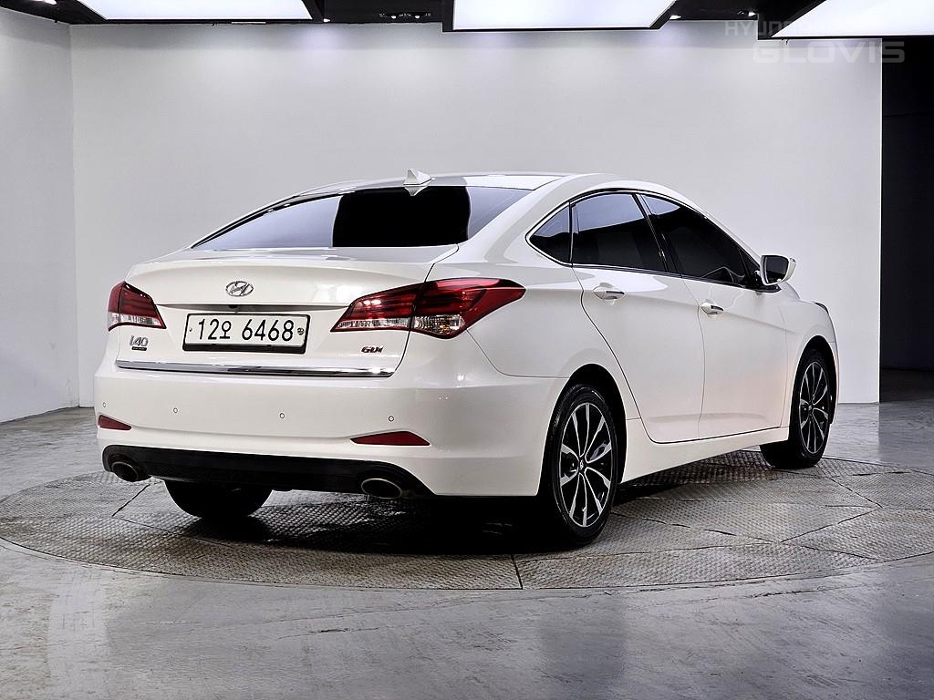 HYUNDAI The New I40 Saloon 2.0 GDI