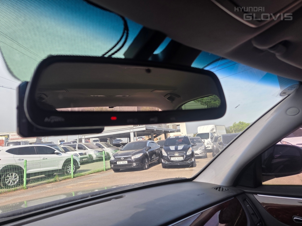HYUNDAI Ecuus (New Model) VS380