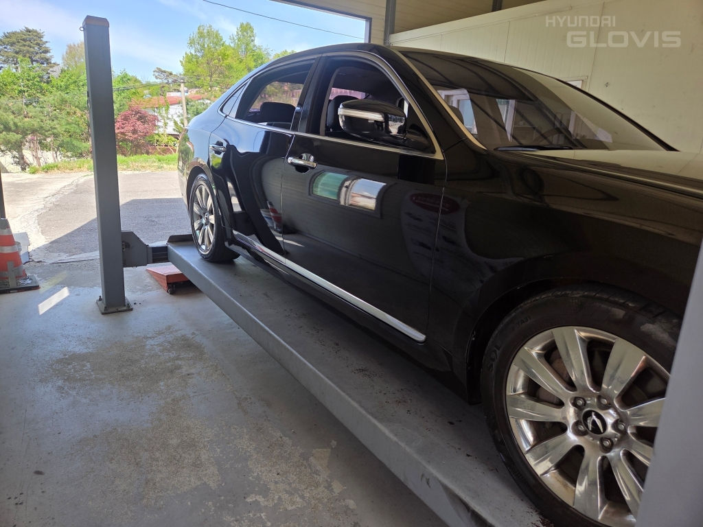 HYUNDAI Ecuus (New Model) VS380