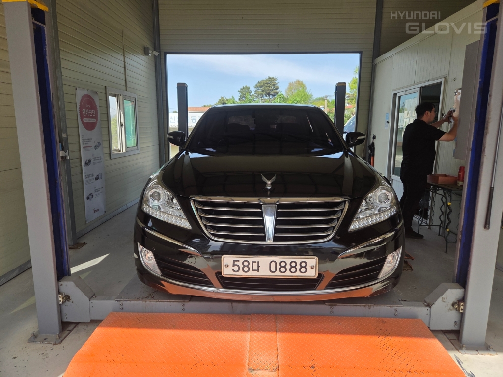 HYUNDAI Ecuus (New Model) VS380