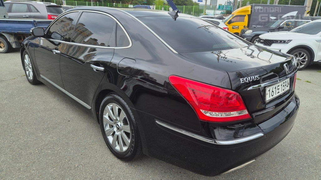 HYUNDAI Ecuus (New Model) VS380