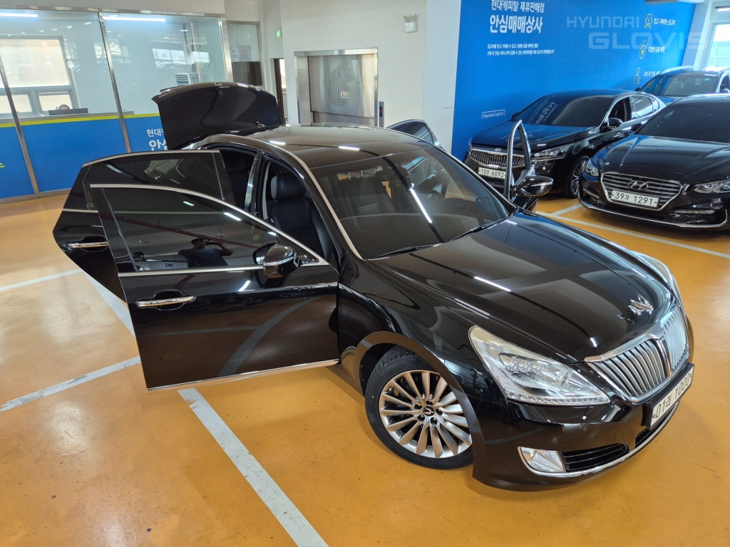 HYUNDAI Ecuus (New Model) VS380
