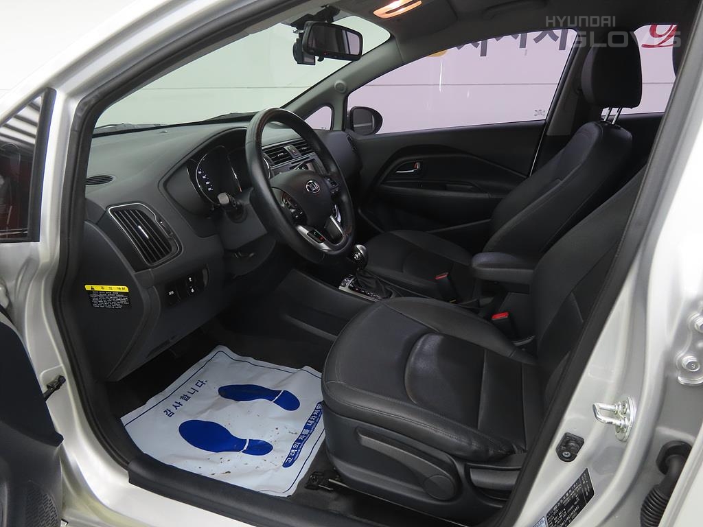 KIA The New Pride 4Door 1.6 GDI