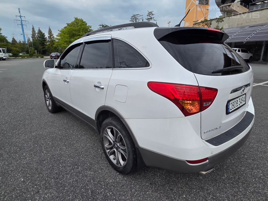 HYUNDAI Veracruz Diesel 2WD