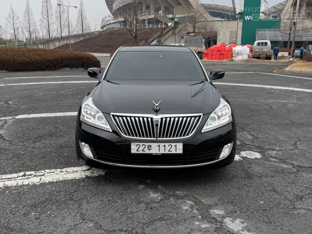 HYUNDAI Ecuus (New Model) VL500