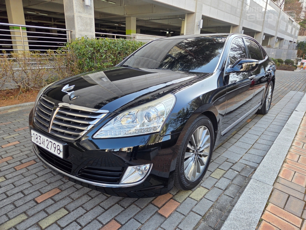 HYUNDAI Ecuus (New Model) VS380