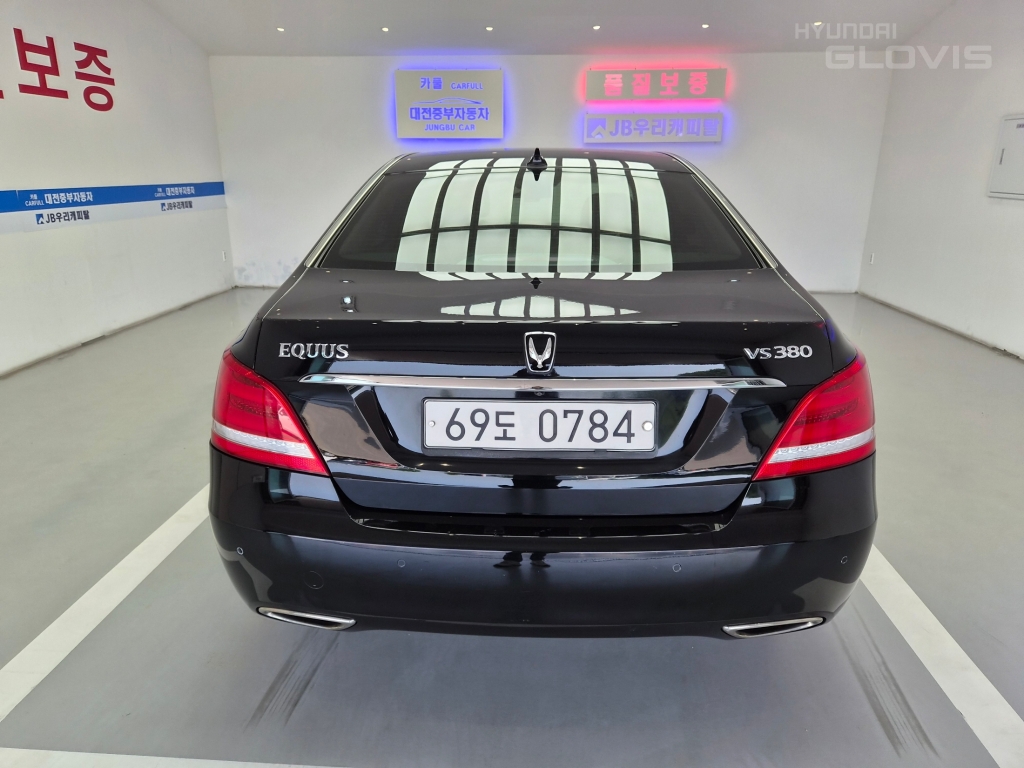 HYUNDAI Ecuus (New Model) VS380