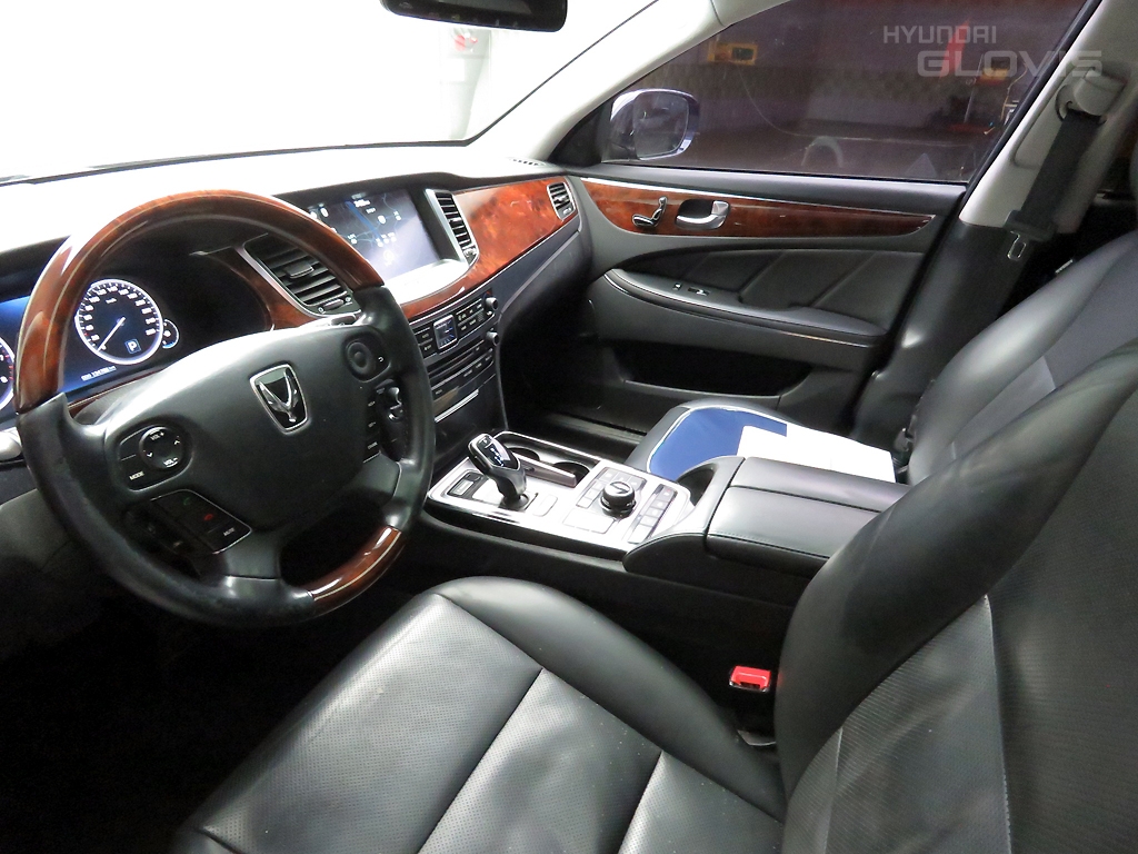 HYUNDAI Ecuus (New Model) VS380