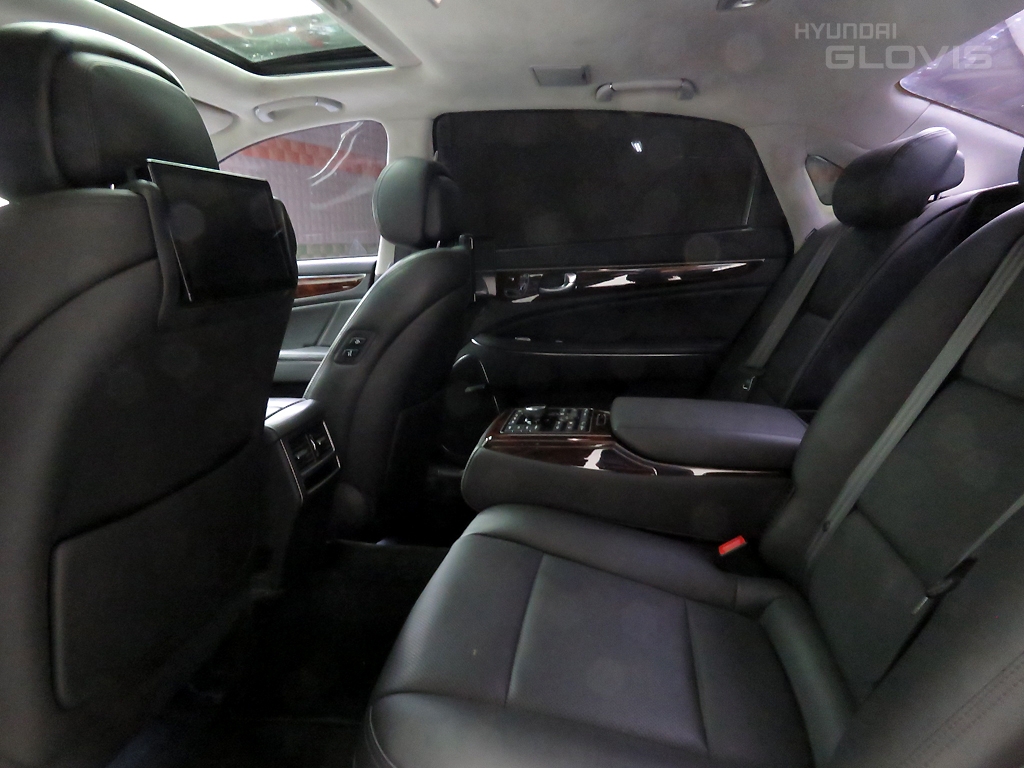 HYUNDAI Ecuus (New Model) VS380