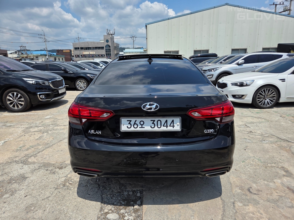 HYUNDAI Aslan G330