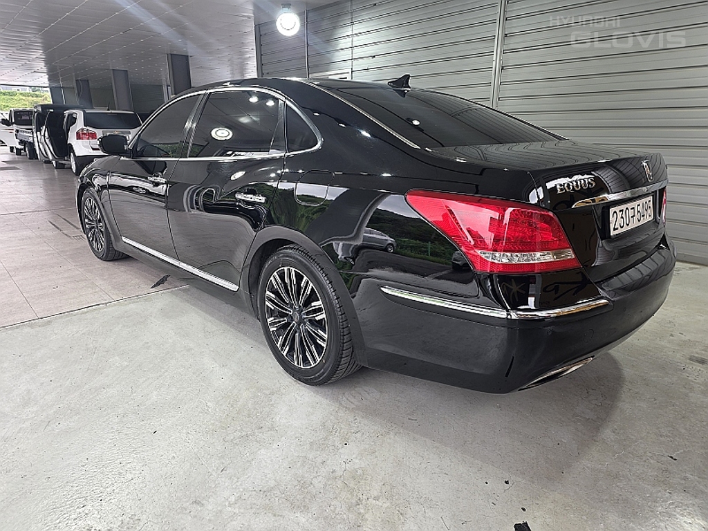 HYUNDAI Ecuus (New Model) VS380