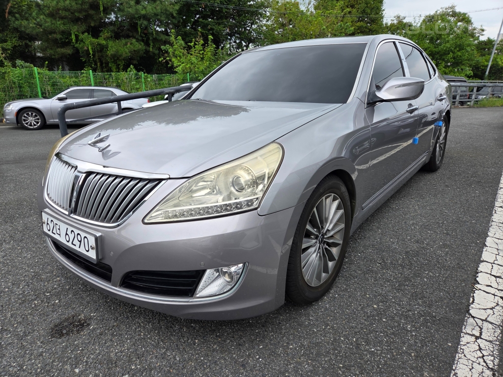 HYUNDAI Ecuus (New Model) VS380