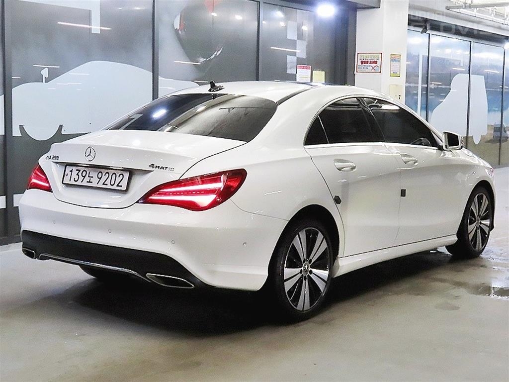 BENZ CLA-Class CLA250 4 Matic