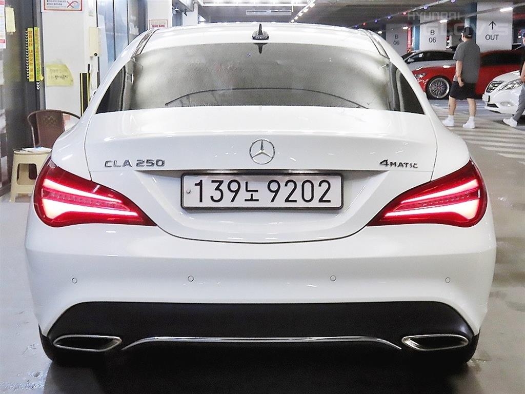BENZ CLA-Class CLA250 4 Matic