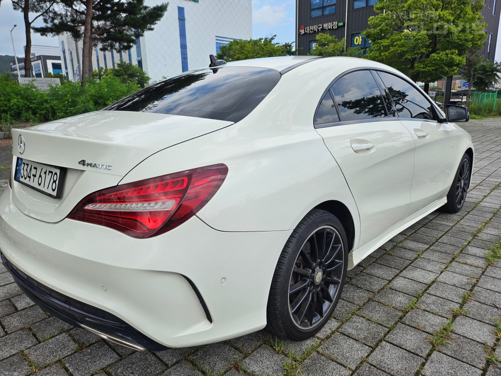BENZ CLA-Class CLA250 4 Matic