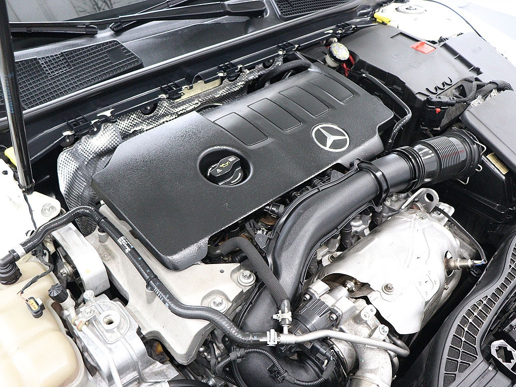 BENZ A-Class (4th Generation) A220 Sedan