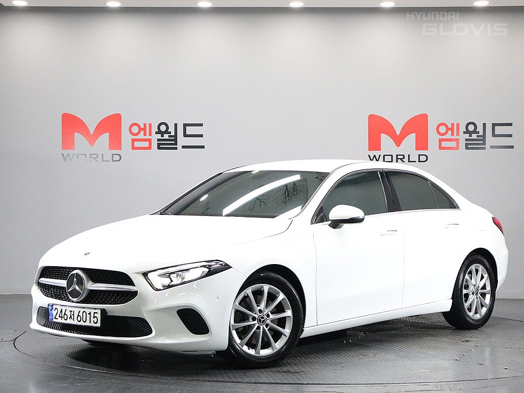 BENZ A-Class (4th Generation) A220 Sedan
