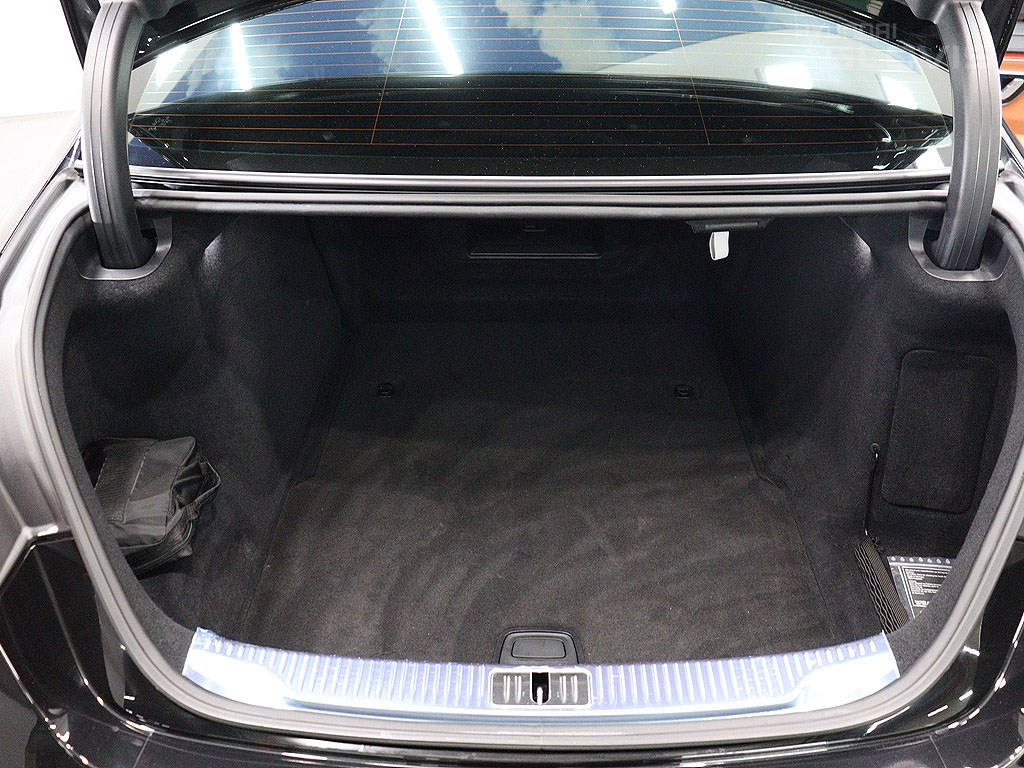 BENZ S-Class (7th Generation) S350d