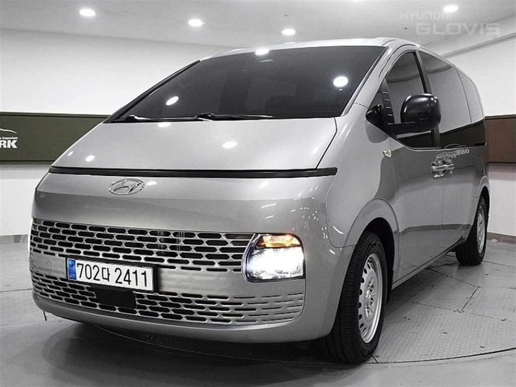 HYUNDAI Staria 2.2 Diesel Tourer 11-Seater 2W