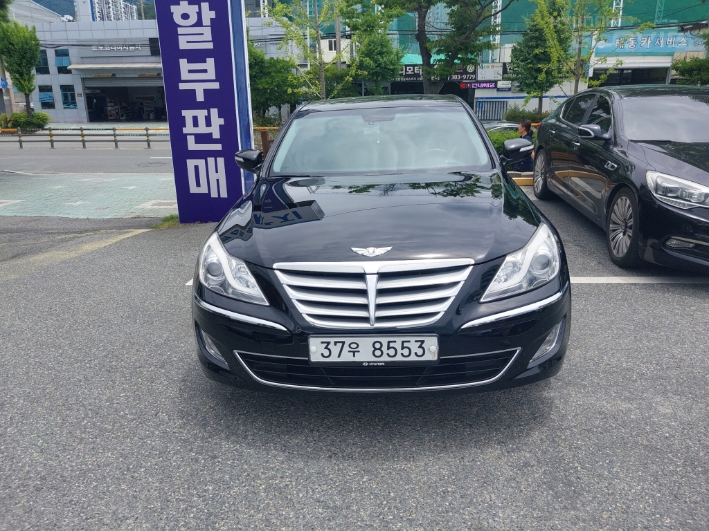 HYUNDAI Genesis BH 330 HYUNDAI Genesis BH 330