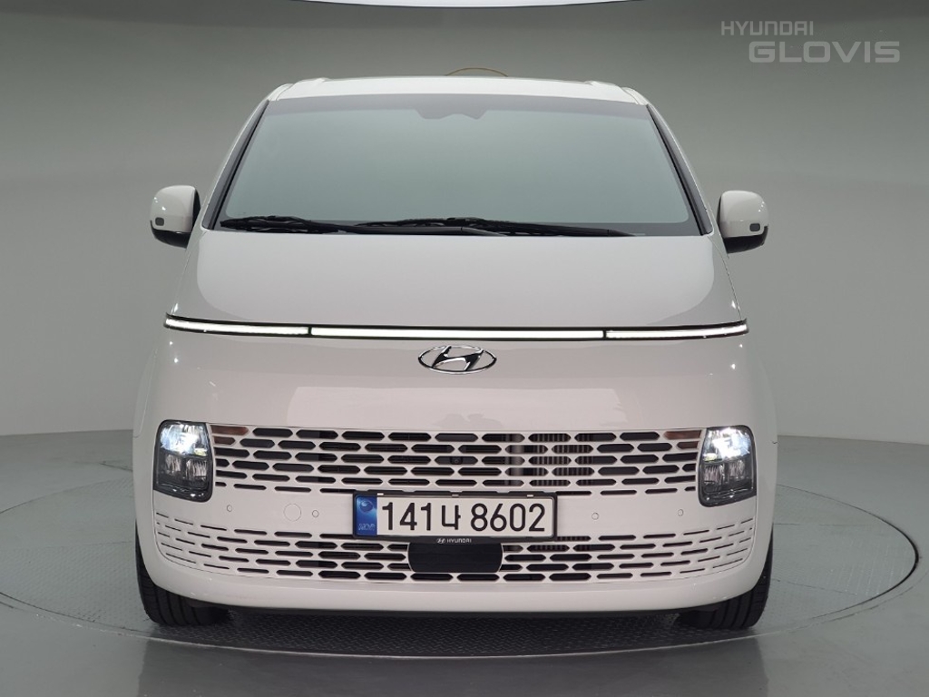 HYUNDAI Staria 2.2 Diesel Tourer 9-Seater 4W