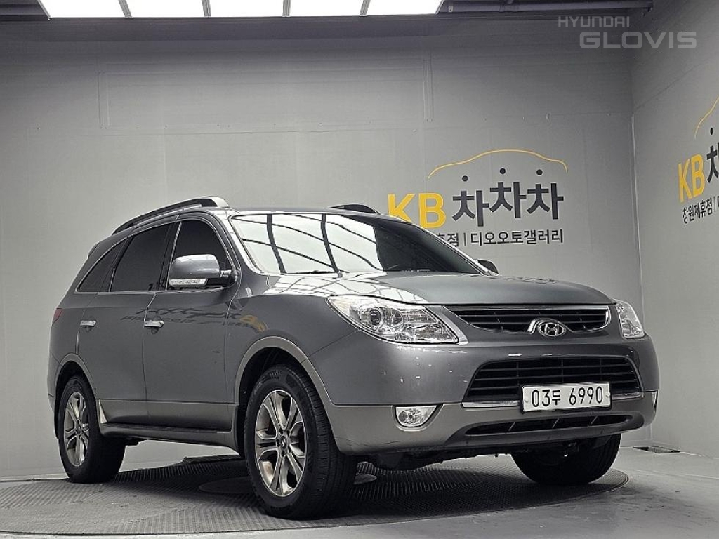 HYUNDAI Veracruz Diesel 2WD