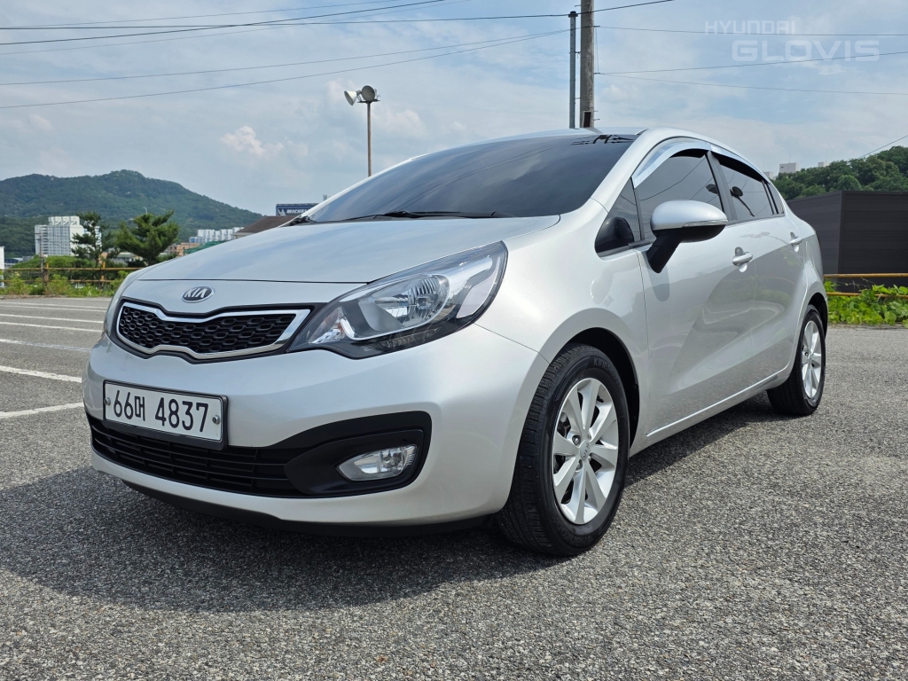 KIA All New Pride 4Door 1.6 GDI
