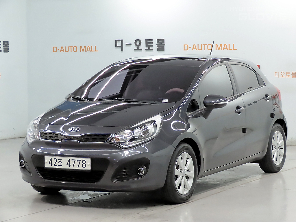 KIA All New Pride 5Door 1.4 MPI