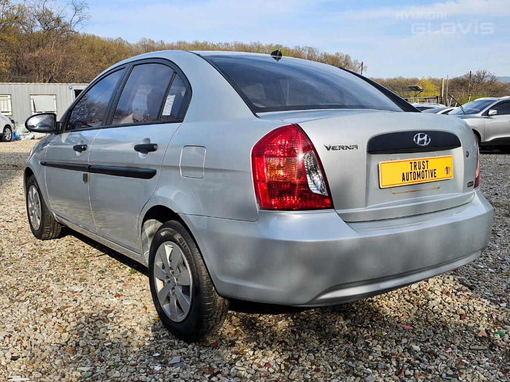 HYUNDAI New Verna 1.4 DOHC