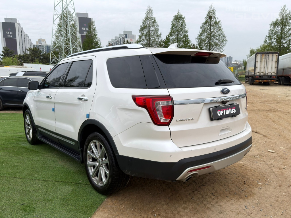 FORD Explorer (5th Generation) 2.3 AWD