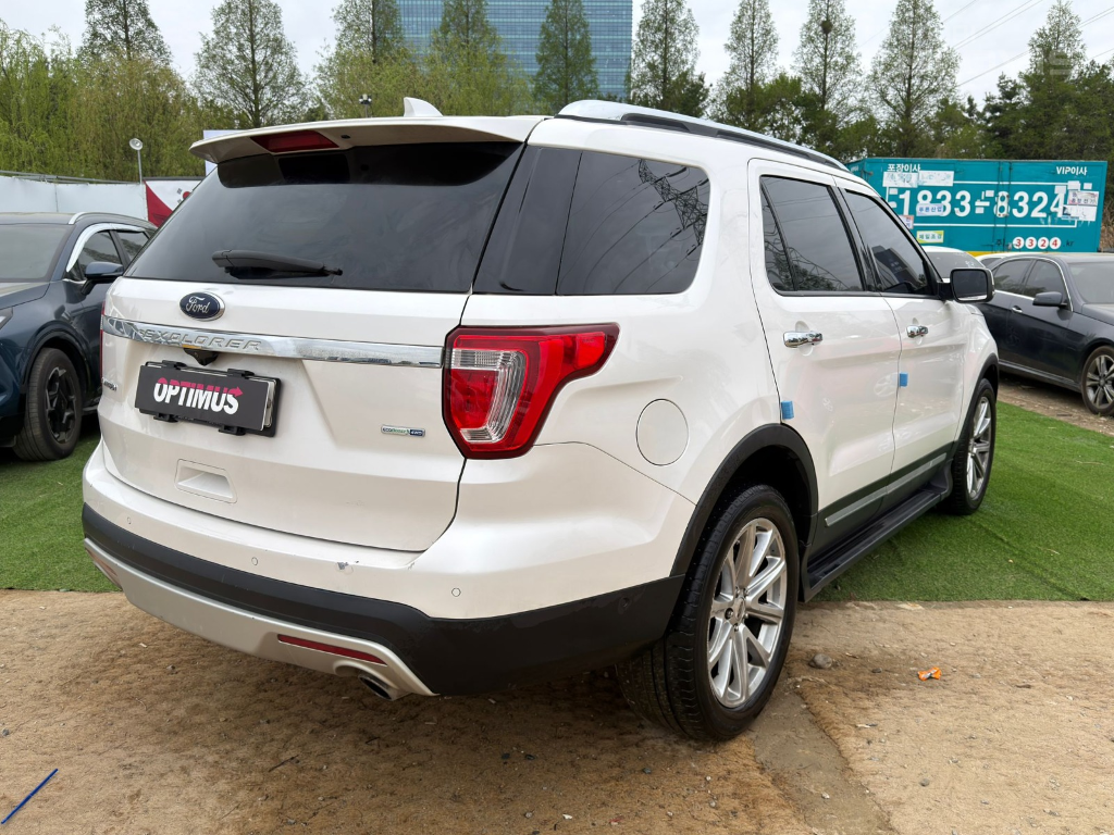 FORD Explorer (5th Generation) 2.3 AWD