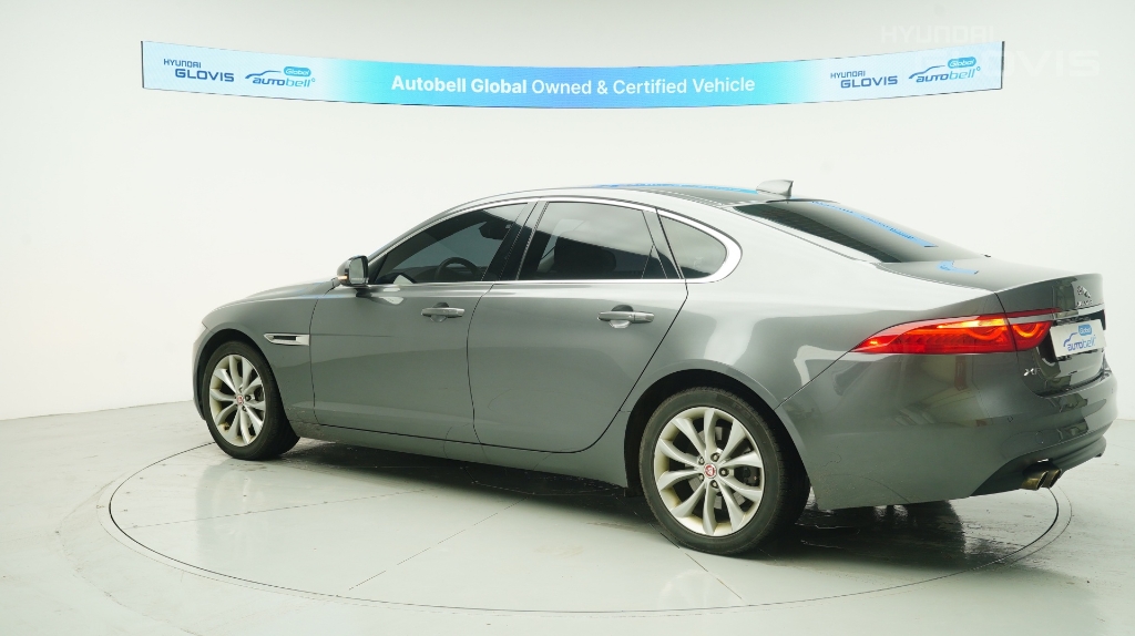 JAGUAR XF (2nd Generation) 2.0 20d