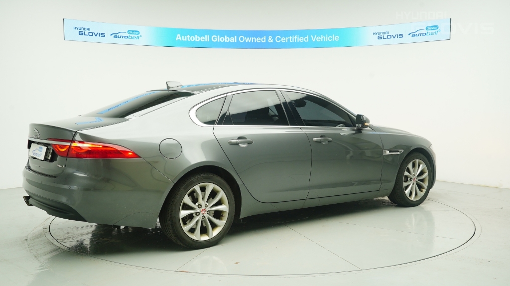 JAGUAR XF (2nd Generation) 2.0 20d