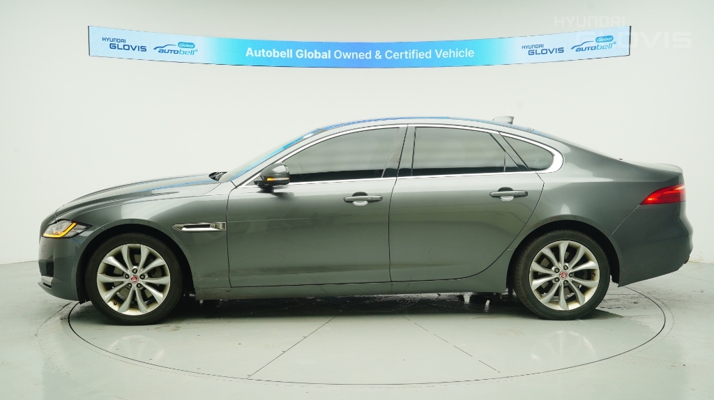 JAGUAR XF (2nd Generation) 2.0 20d