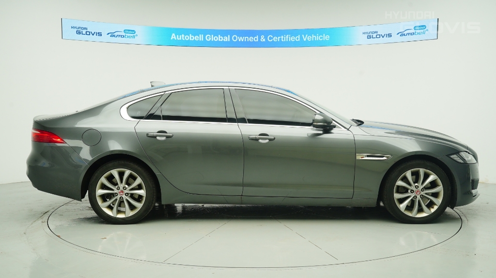 JAGUAR XF (2nd Generation) 2.0 20d