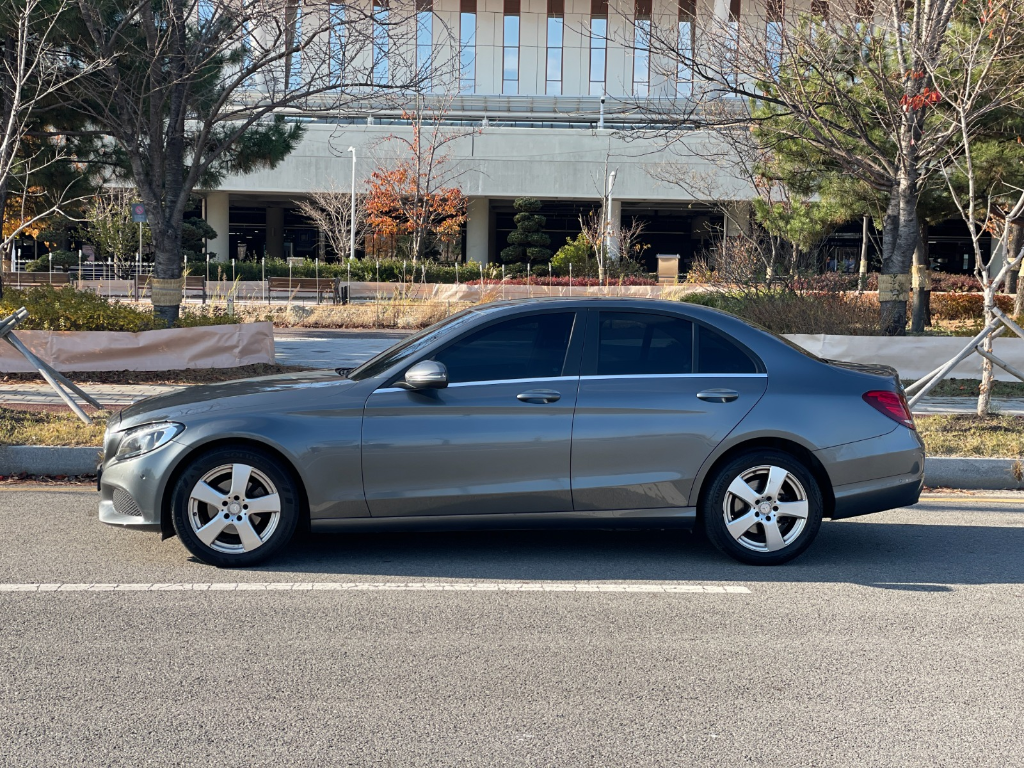 BENZ C-Class (4th Generation) C200 D