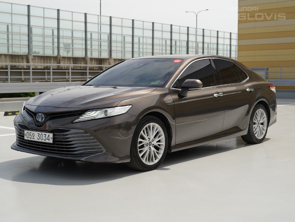 TOYOTA Camry (10th Generation) 2.5 Hybrid