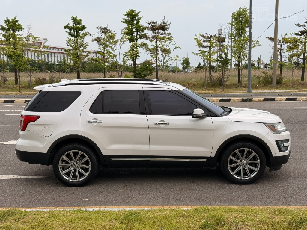 FORD Explorer (5th Generation) 2.3 AWD